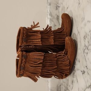 Girls Minnetonka Fringe Boots